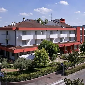 https://hotel-lo-zodiaco.hotelinveneto.com